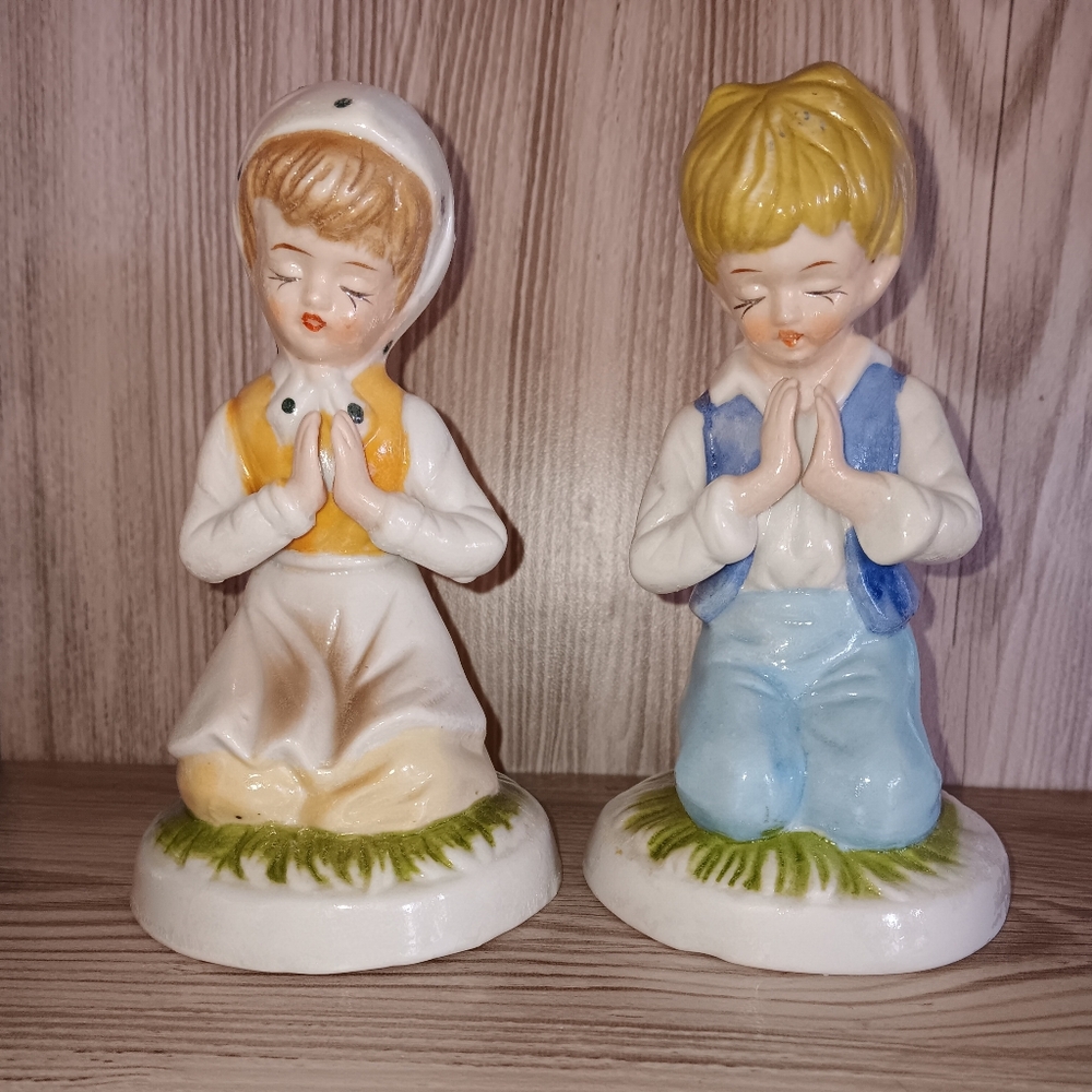 Enesco Praying Girl and boy Figurines